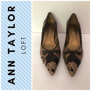 Ann Taylor Gold & Black Heels